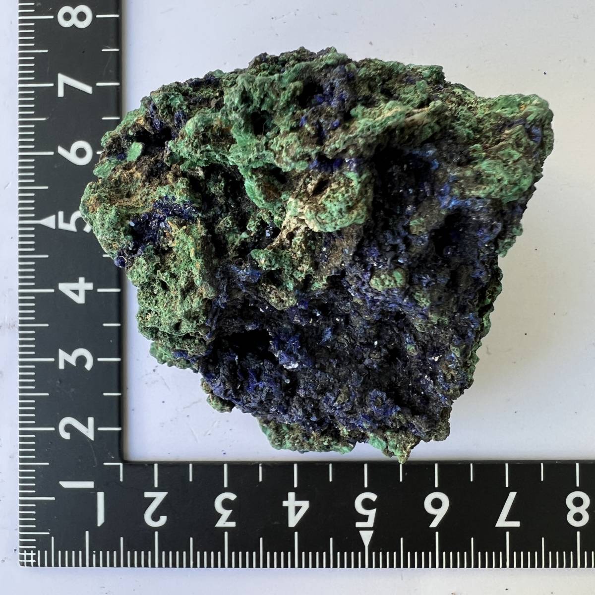 【E22006】マラカイトを伴うアジュライト アジュライト 藍銅鉱 岩絵の具 マラカイト Azurite 天然石 原石 鉱物 パワ