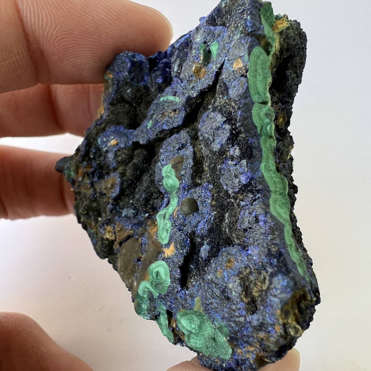 【E21995】マラカイトを伴うアジュライト アジュライト 藍銅鉱 岩絵の具 マラカイト Azurite 天然石 原石 鉱物 パワ