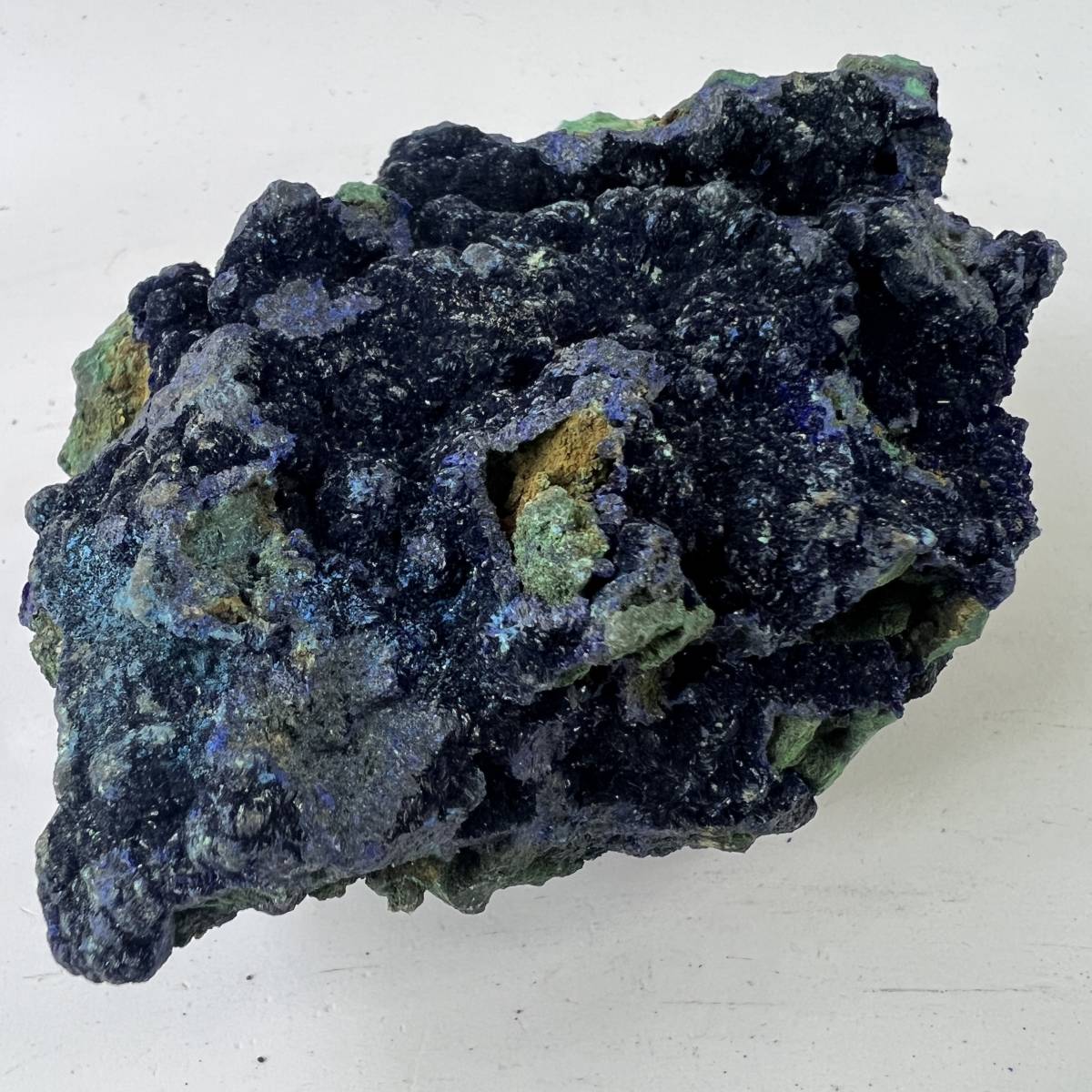 【E22020】マラカイトを伴うアジュライト アジュライト 藍銅鉱 岩絵の具 マラカイト Azurite 天然石 原石 鉱物 パワ