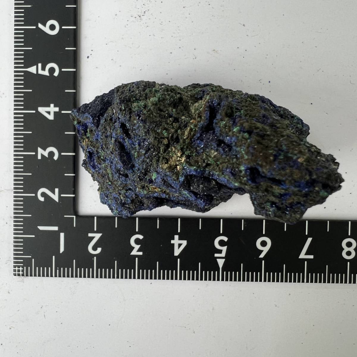 【E22019】マラカイトを伴うアジュライト アジュライト 藍銅鉱 岩絵の具 マラカイト Azurite 天然石 原石 鉱物 パワ