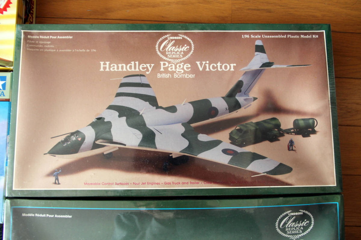 英国機まとめて出品 Lindberg:バルカン ビクター ハンター　AZモデル:Spitfire MkIb &“Early”　オータキ:Spitfire Mk.8　など全12 NCです_HP ビクター リンドバーグ 1/96 ! 未開封品