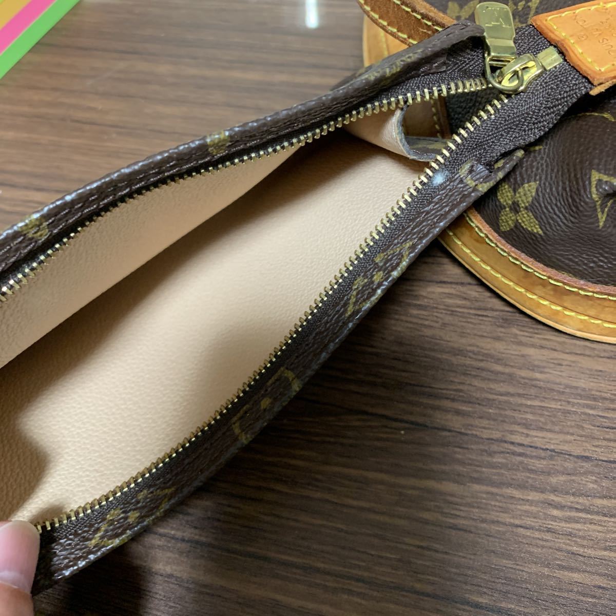 リメイク推奨 LOUIS VUITTON ルイヴィトン モノグラム バケットPM