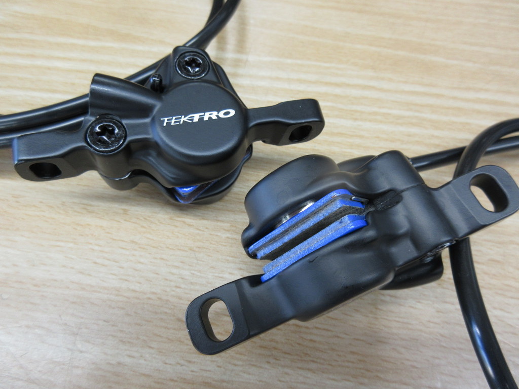 TEKTRO TKD-143 油圧ディスクブレーキ 前後セット 新車取り外し TEKTRO TKD-143 油圧ディスクブレーキ 前後セット 新車取り外し
