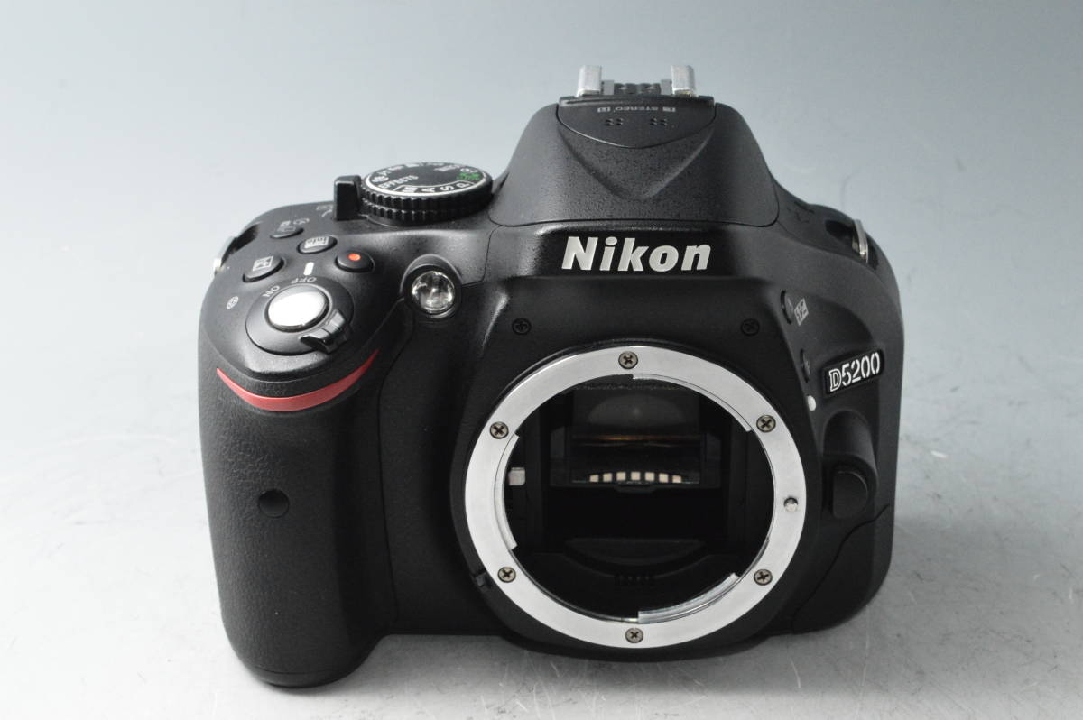 新規購入 #a0374【美品】シャッター数4018回 Nikon ニコン D5200