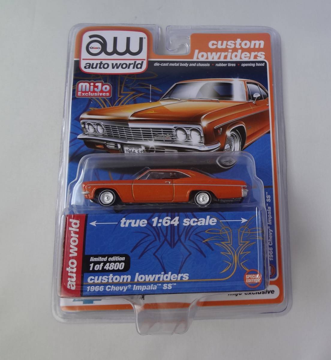 AutoWorld　オートワールド　1/64　1966 Chevy Impala SS　シェビー インパラ SS　オレンジ_画像1