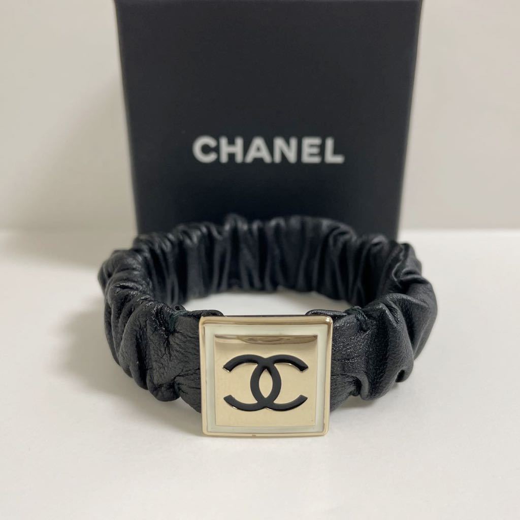 新品タグ付き】CHANEL リボン シュシュ-