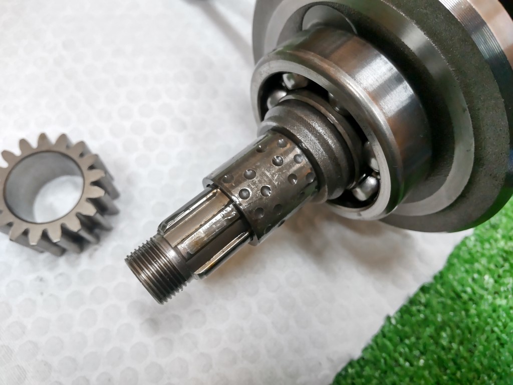 ホンダ リトルカブ AA01 キャブ 純正 クランクシャフト AA01E 異 ホンダ リトルカブ AA01 キャブ 純正 クランクシャフト AA01E 異
