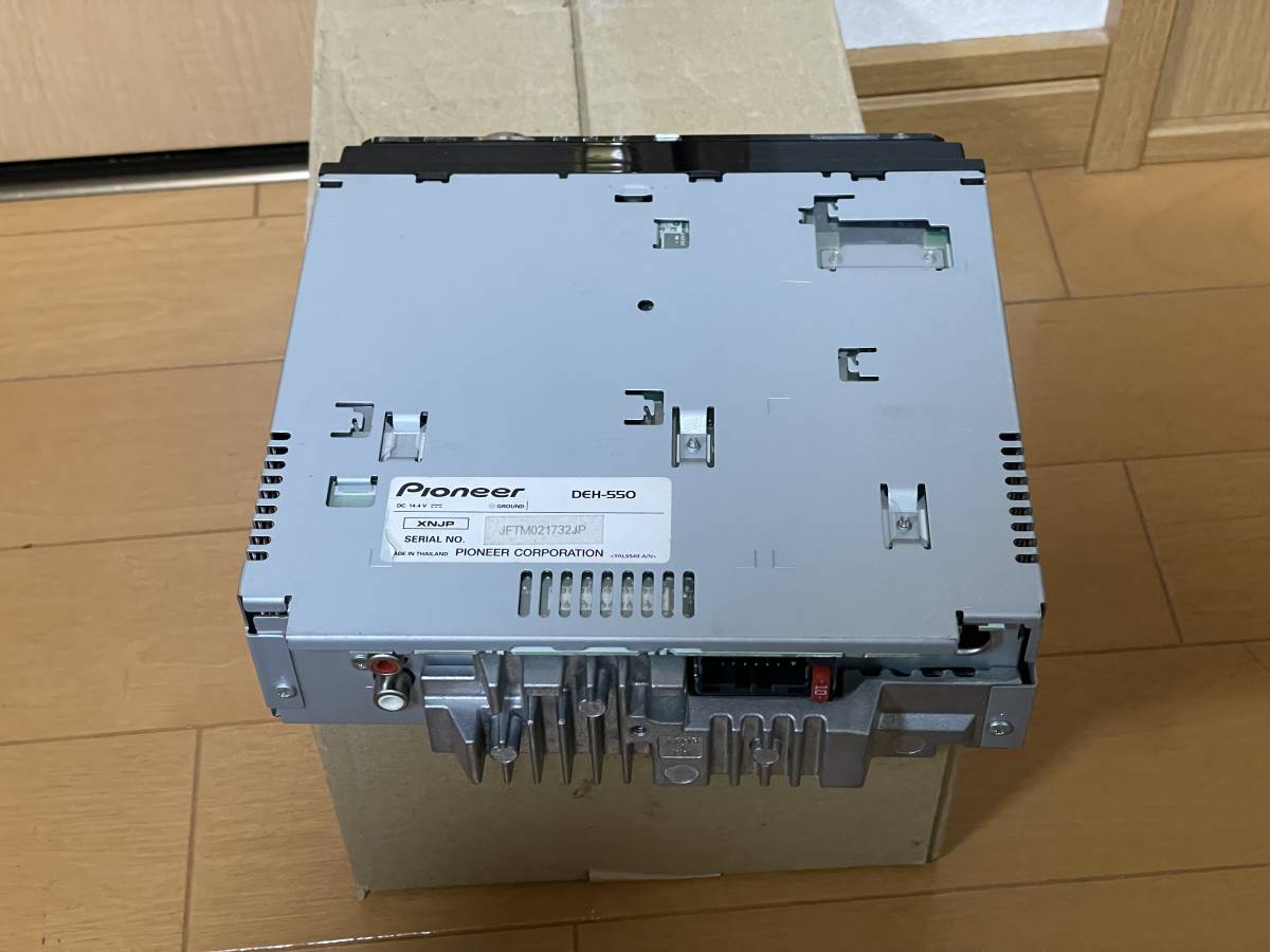 動作品□カロッツェリア製1DIN CD/USB/AUXデッキ DEH-550 動作確認済み 本体のみ_画像9