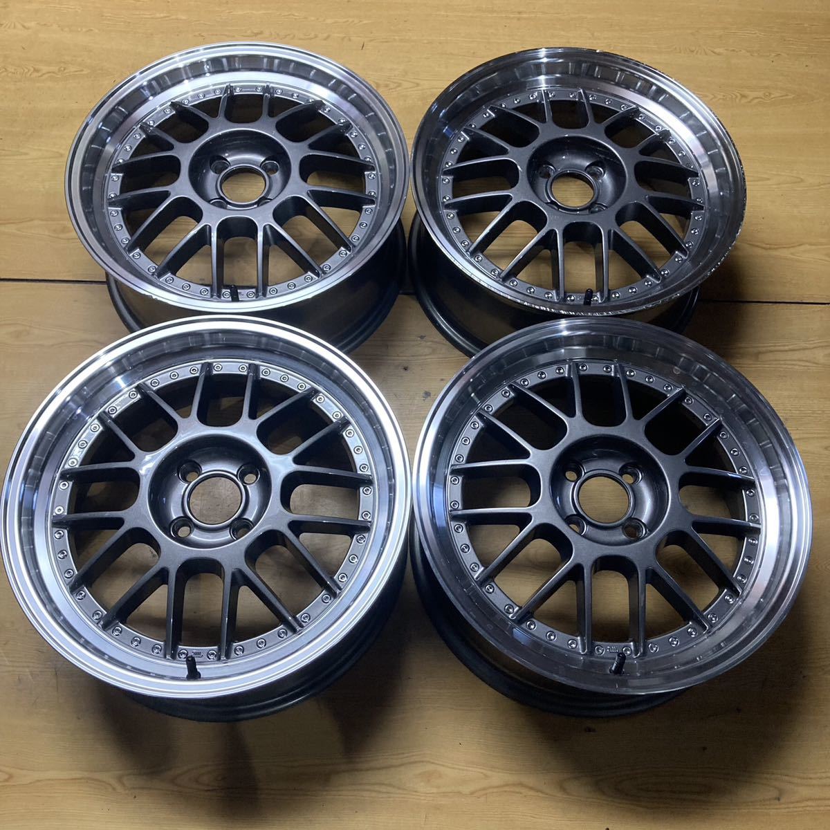 C070 ステルスレーシング コマンダー02 7J 17インチ 4H 100 +38 4本