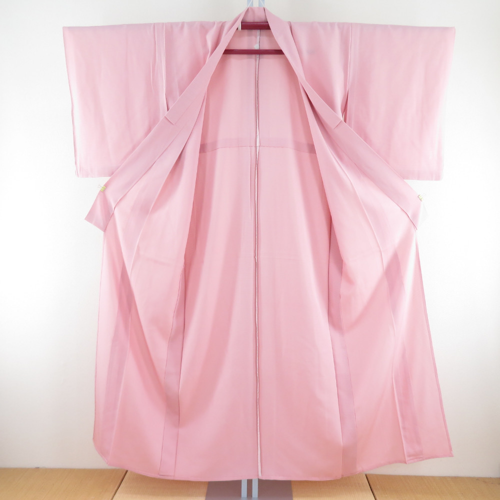 夏着物 単衣 絽 バチ衿 正絹 色無地 ピンク色 一つ紋入り 夏用 仕立て上がり 身丈152cm 美品_画像2