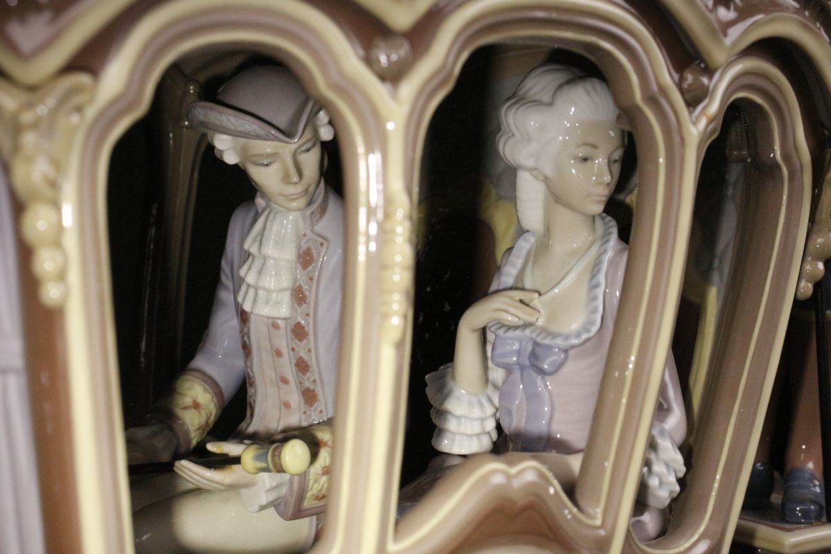 Yahoo!オークション - 【LIG】LLADRO リヤドロ 大型作品 特大107㎝