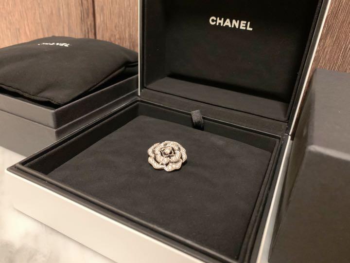 CHANEL シャネル　カメリア ブローチ　18K ホワイトゴールド　ダイヤモンド　J11189 正規品　箱付き　美品
