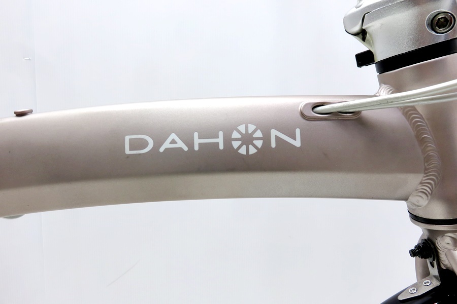 ★★ダホン DAHON MU D9 2020年モデル アルミ 折りたたみ自転車 バイク 20インチ 8速 チタンニウム_画像2