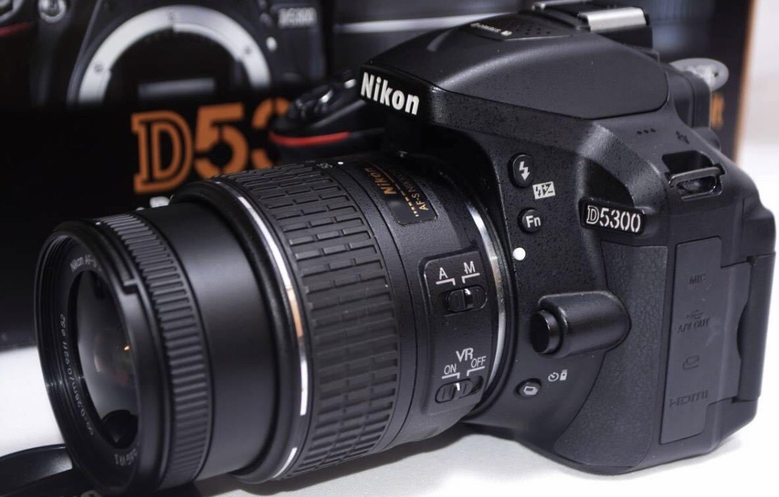 超美品 ニコン Nikon D5300 WIFI機能付き 付属品多数｜PayPayフリマ