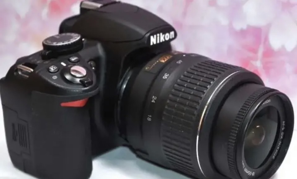 極美品 Nikon D3100 スマホ転送OK&即日発送 ガイド機能つきカメラ
