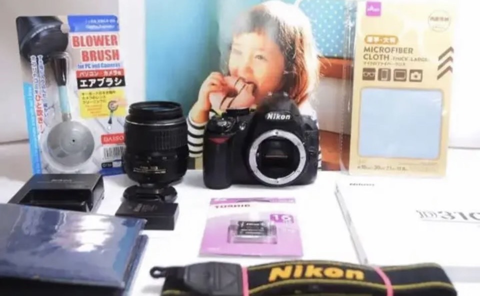 極美品 Nikon D3100 スマホ転送OK&即日発送 ガイド機能つきカメラ