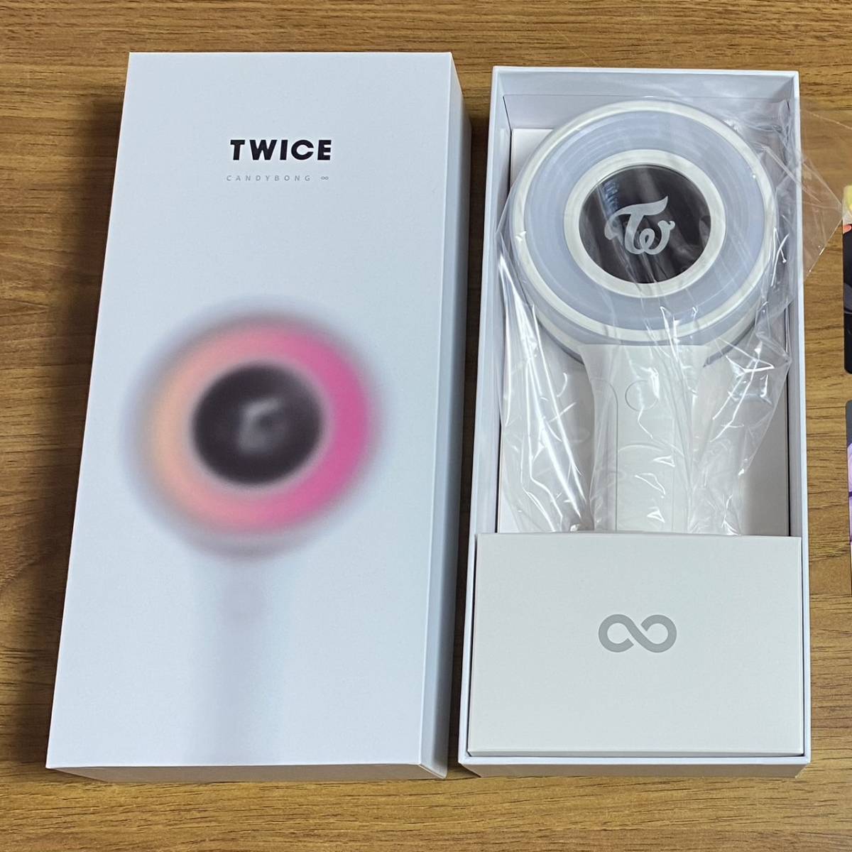 即日発送可能】 公式 TWICE トゥワイス ペンライト CANDYBONG ∞ 新品