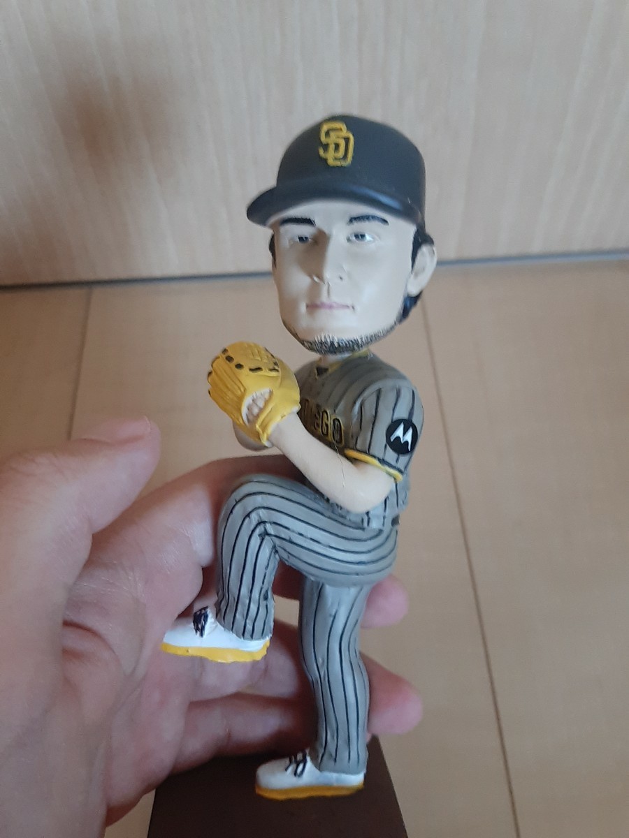 MLB非売品 ダルビッシュ ボブルヘッド 日米3000奪三振記念 球場配布