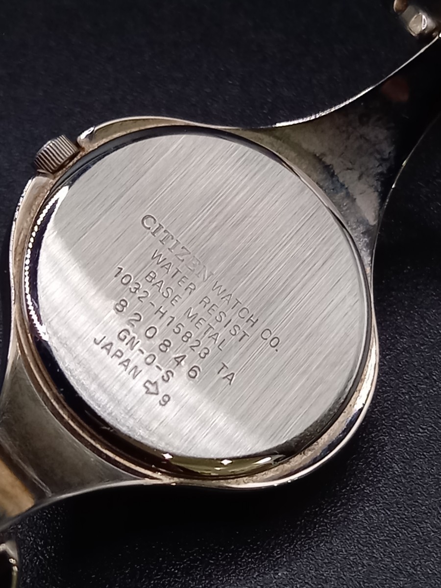 ★CITIZEN/シチズン　CLETIA　レディース腕時計　バングルタイプ　クォーツ　1032-H15823 動作未確認　0810HA_画像3