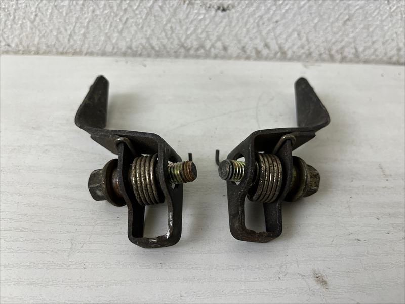 40-11-0B8[ that time thing used ] present condition goods CB400N original seat lock metal fittings stay /CB250N Europe import old car /bk-it-0222