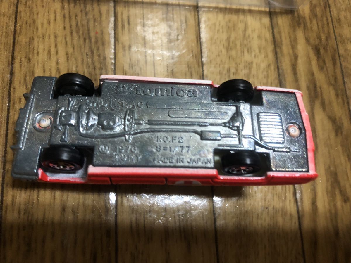 トミカ F60 キャデラック救急車 日本製 青箱 の商品詳細 | ヤフオク