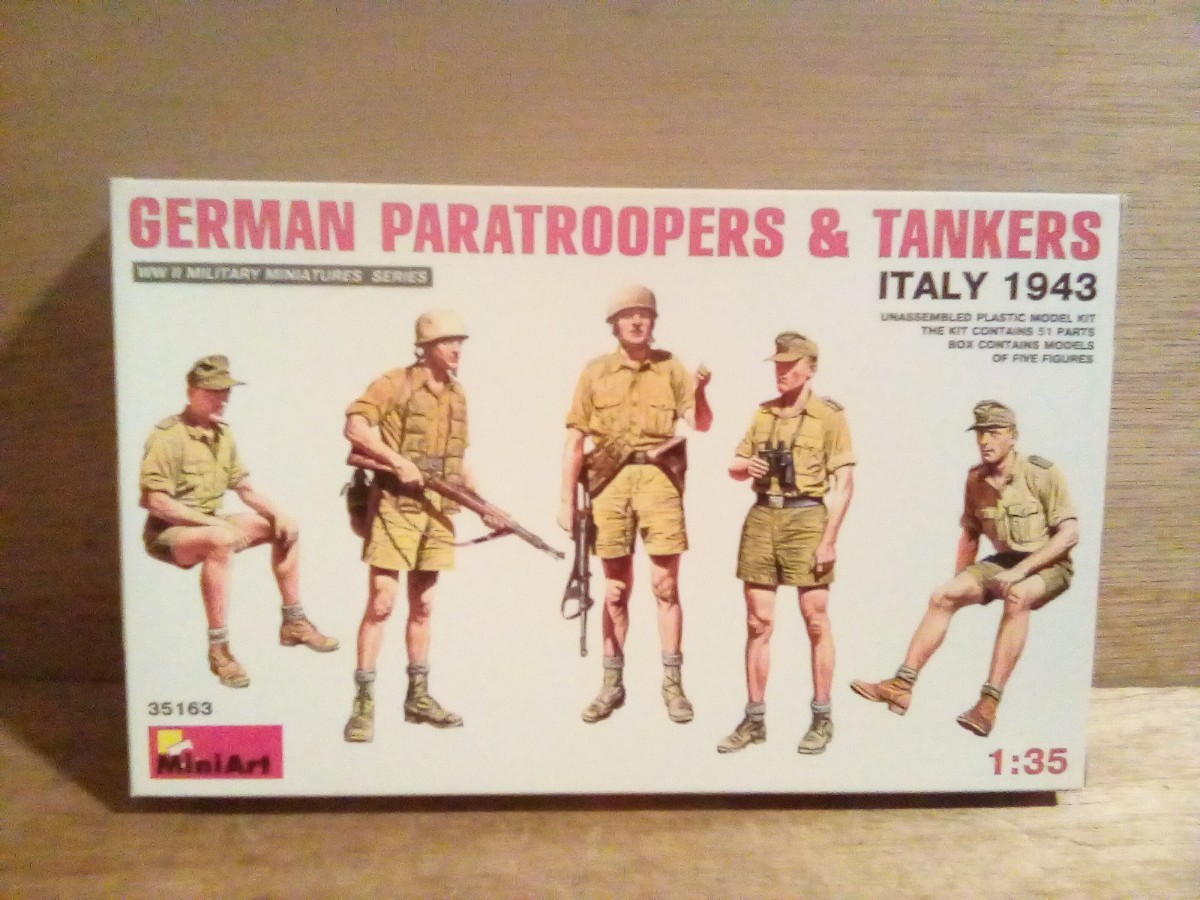 【未組立】『GERMAN PARATROOPERS ＆ TANKERS ITALY 1943』1/35 ミニアートMini Art 　兵士　ドイツ兵_画像1