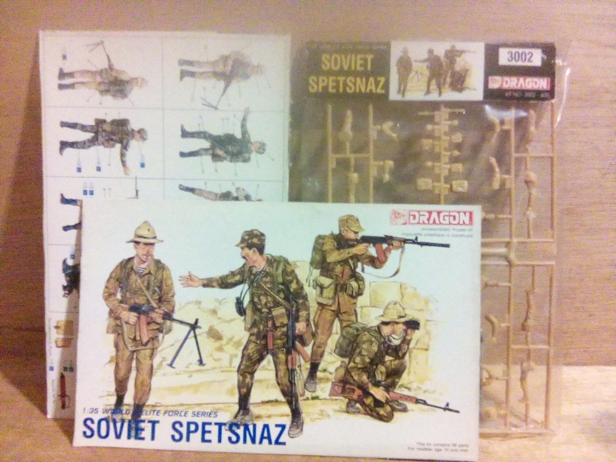 【未組立 外箱カット品】『ソビエトスペツナズ SOVIET SPETSNAZ』1/35 WORLD'S ELITE FORCE SERIES ドラゴン DRAGON 3002 特殊部隊 兵士_画像1