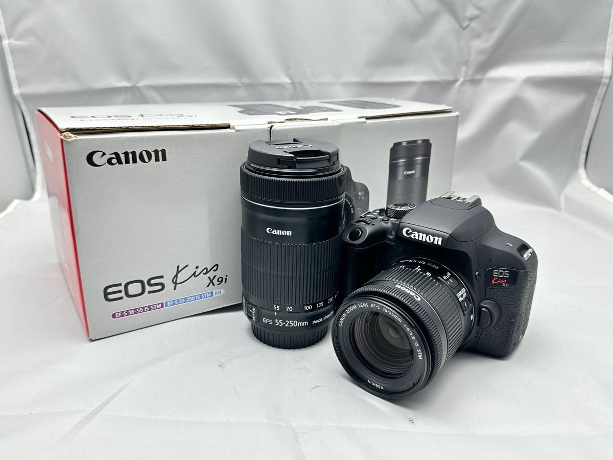 ショット数1,300の極美品 Canon EOS kiss x9i ダブルズームレンズキット♪安心フルセット♪即利用可能♪