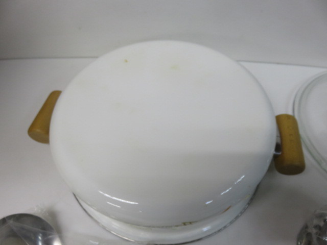 湯豆腐鍋 おでん鍋 丸型 約23センチホーロー鍋 ガラス蓋 仕切り板 _画像5