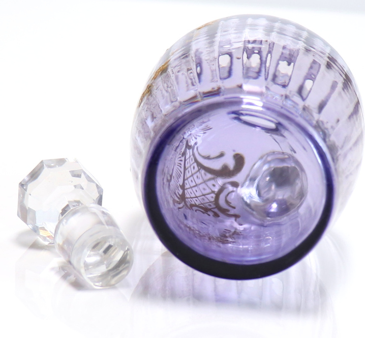 オールド・バカラ (BACCARAT) 1900年頃 レアカラー 紫色ガラス オールド・バカラ (BACCARAT) 1900年頃 レアカラー 紫色ガラス