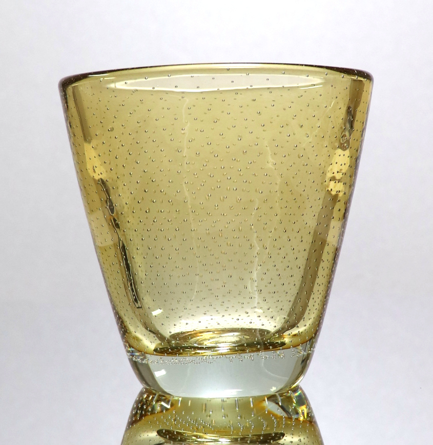 フィンランド グンネル・ニューマン 1947-1948年頃 クリスタルガラス 黄金色 花瓶 気泡 イエロー ゴールド 刻印有 ガラスデザイナー 硝子