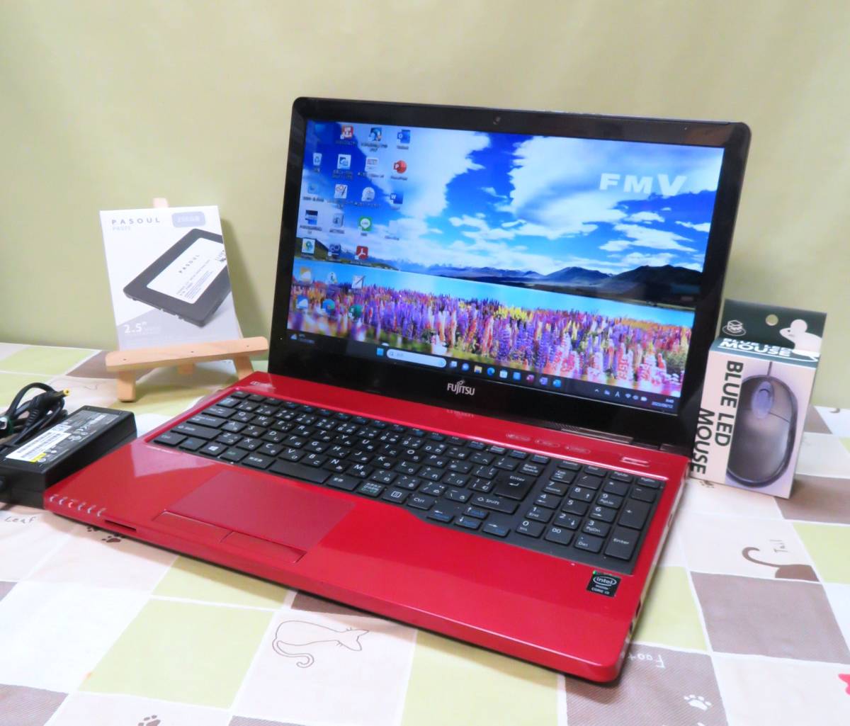 超速!新品SSD搭載!/オフィス2021/ブルーレイ/第5世代Core i3-5005U