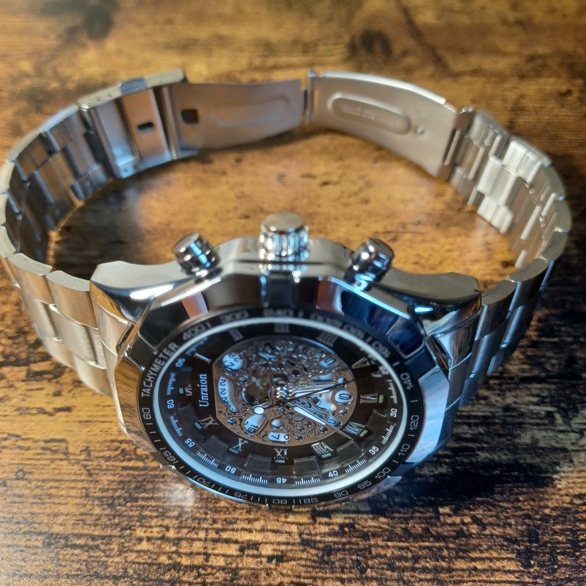 T109 新品 彫スケルトンUnraion 腕時計メンズ ラグジュアリーステンレス 黒ブラック01