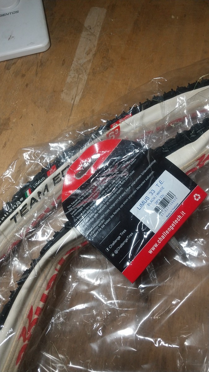 有名なブランド Challenge チャレンジ ラスト1セット 未使用 T.E.2本セット 33 LIMUS チューブラータイヤ 700C(チューブラー) 有名なブランド Challenge チャレンジ ラスト1セット 未使用 T.E.2本セット 33 LIMUS チューブラータイヤ 700C(チューブラー)