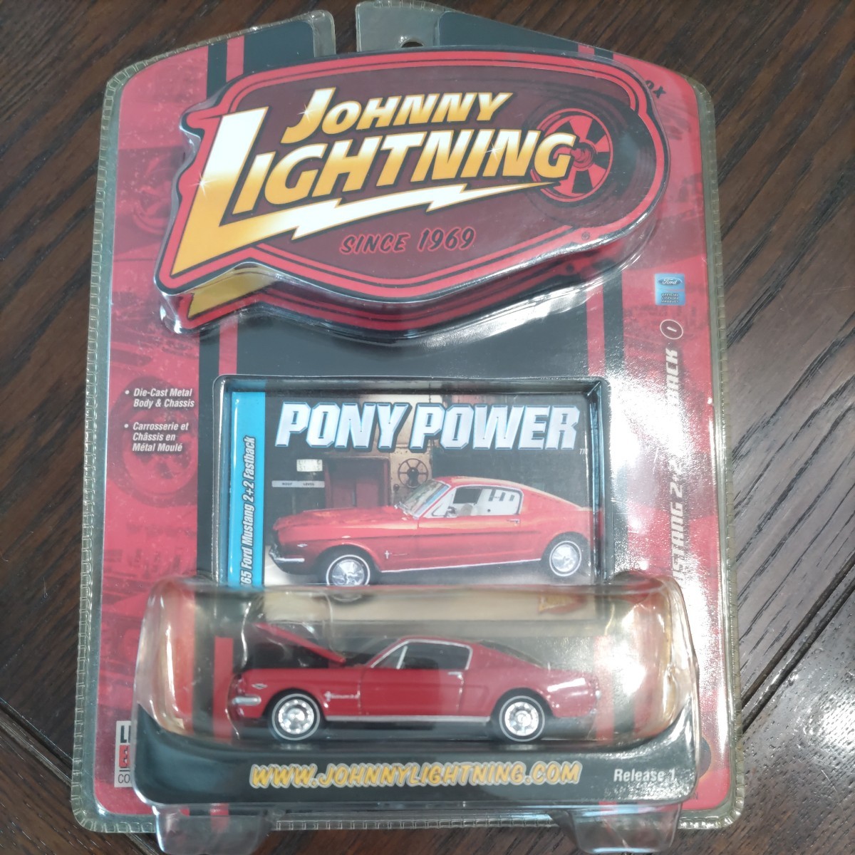 JOHNNY LIGHTNING 65 FORD MUSTANG ジョニーライトニング_画像1