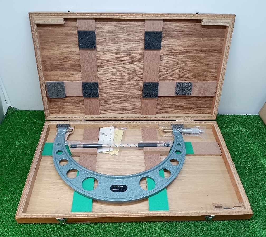 上等な 未使用 OM-325 標準外側マイクロメータ 300mm~325mm ミツトヨ