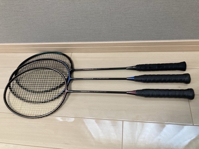 上等な ☆3本セット・カーボネックス20・carbonex20・YONEX ラケット