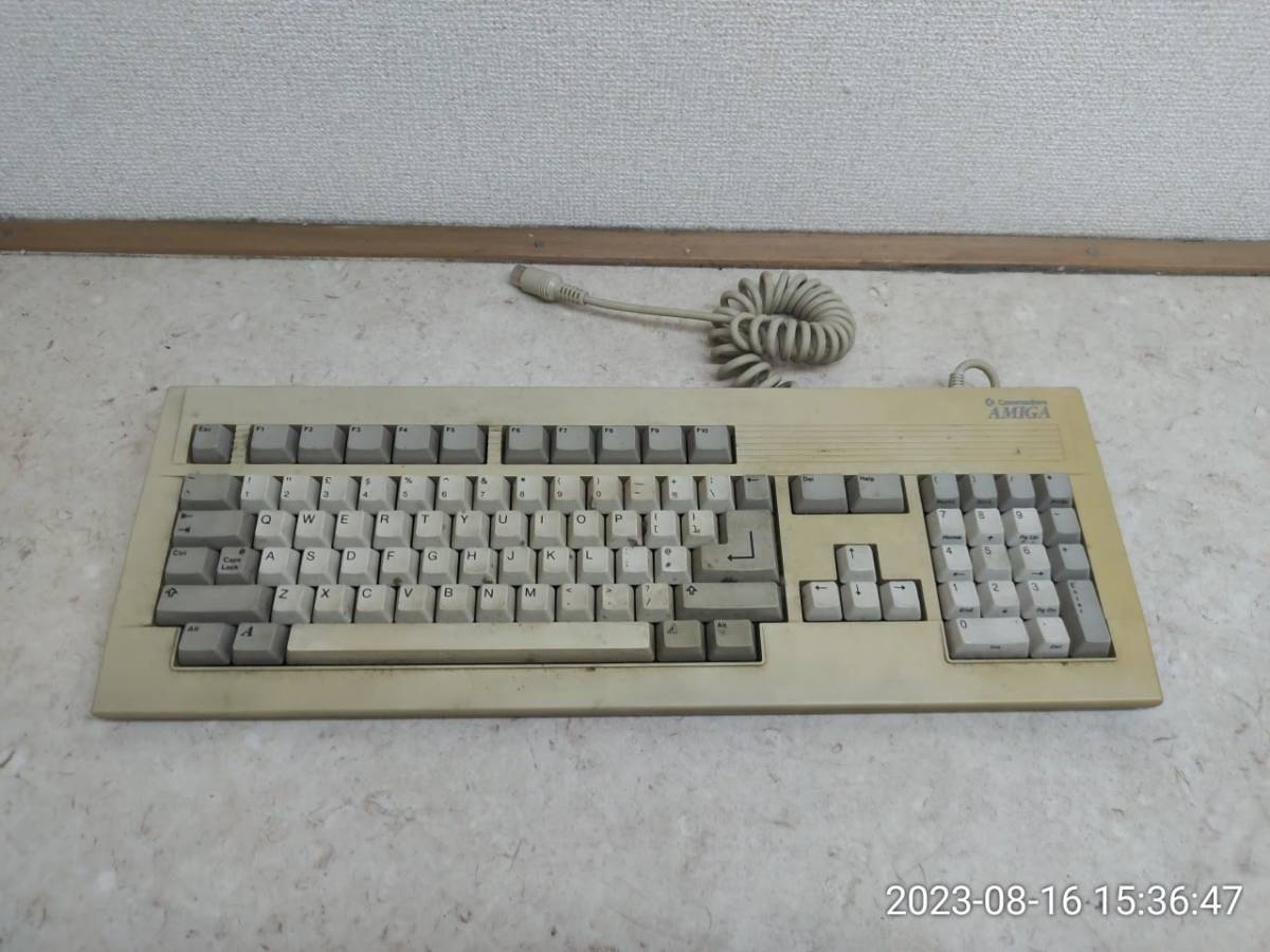 最先端 COMMODORE O320M7 AMIGA用キーボード アミーガ KEYBOARD KKQ