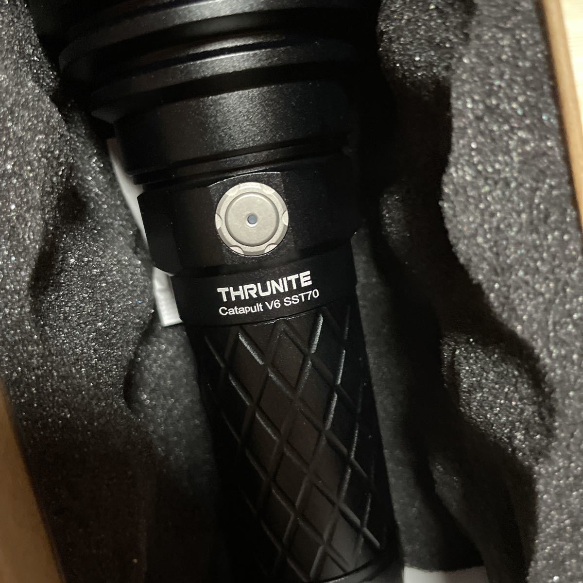 ThruNite Catapult V6 (バージョンアップ)懐中電灯