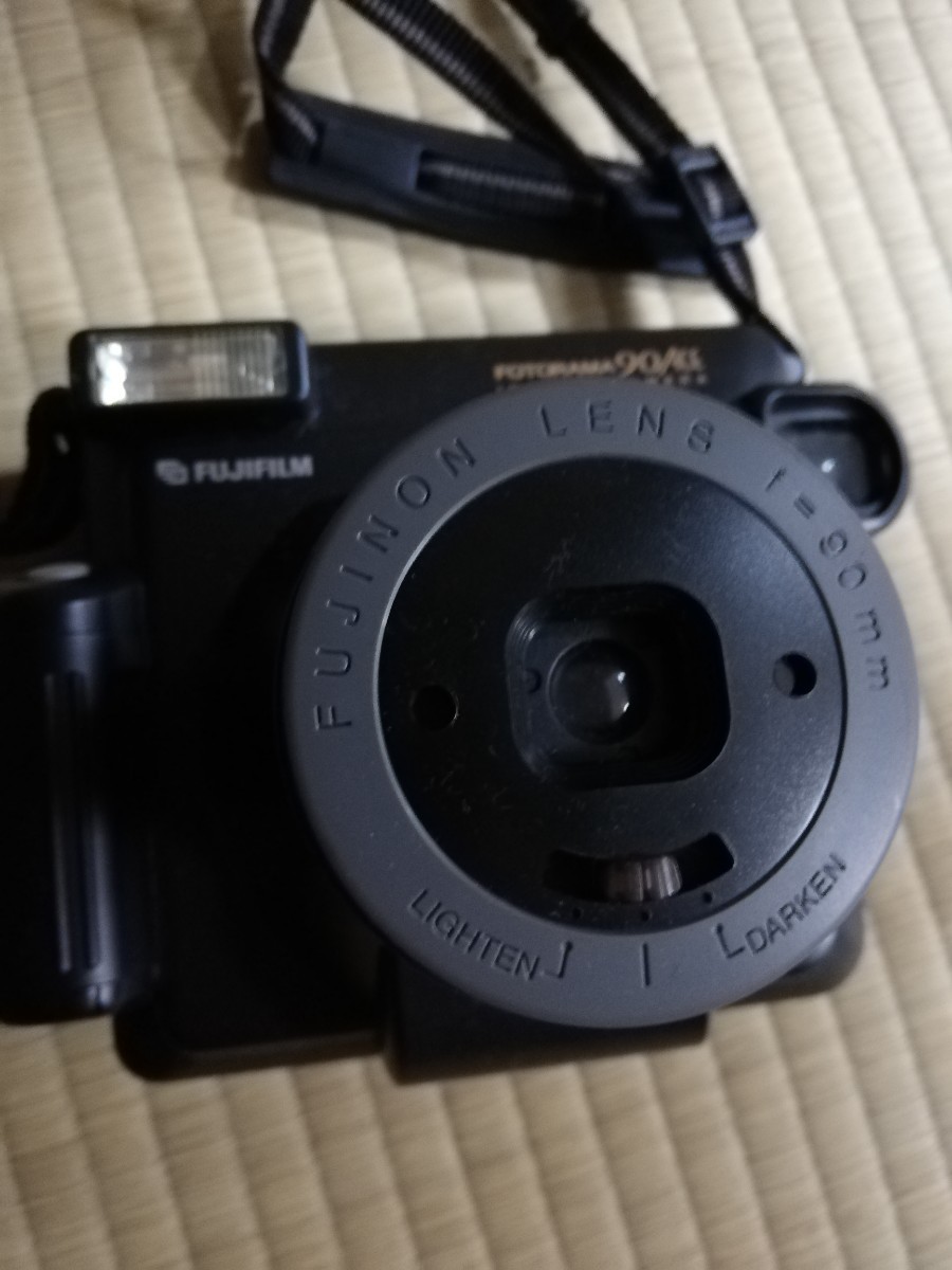 インスタントカメラ ポラロイドカメラ本体 使用僅かジャンク Fotorama 90Ace ストラップ付き 希少 FUJIFILM_画像4