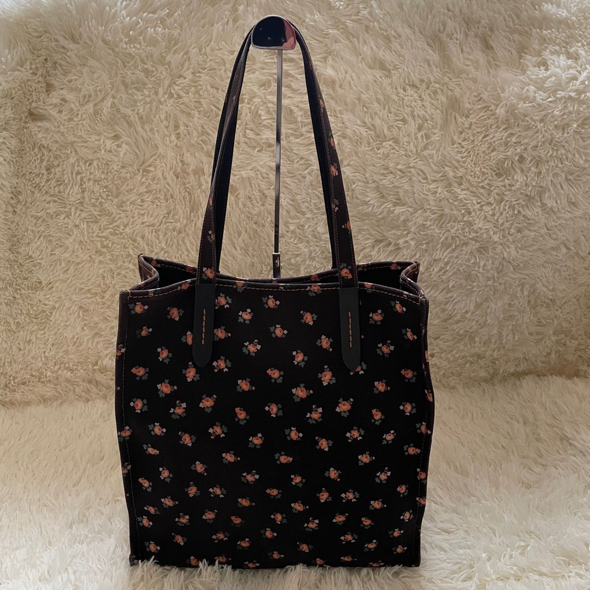 COACH コーチ シャーキー サメ 鮫 フラワー 花柄 トートバッグ COACH コーチ シャーキー サメ 鮫 フラワー 花柄 トートバッグ