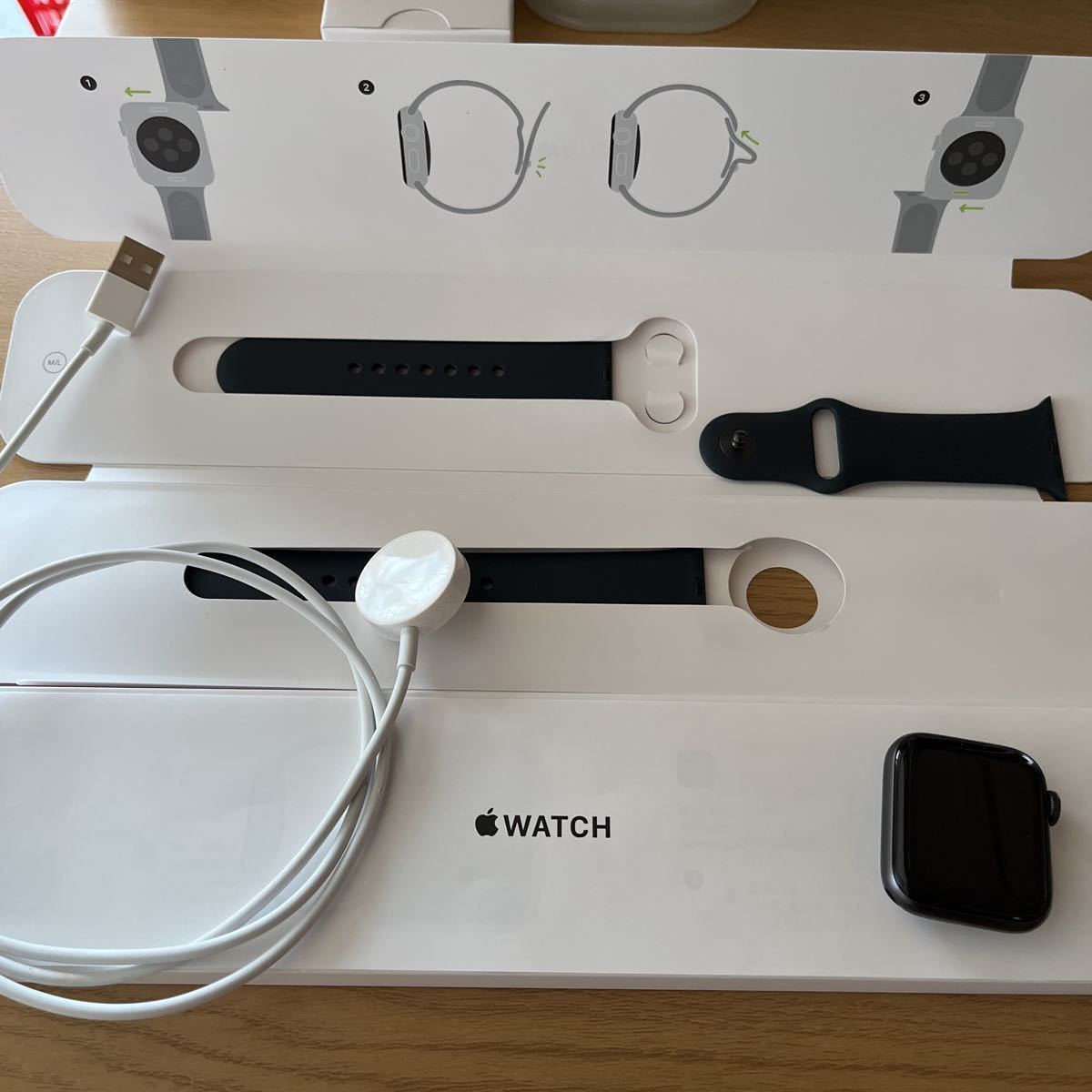 Apple watch アップルウォッチ se 第二世代 GPSモデル 40mm