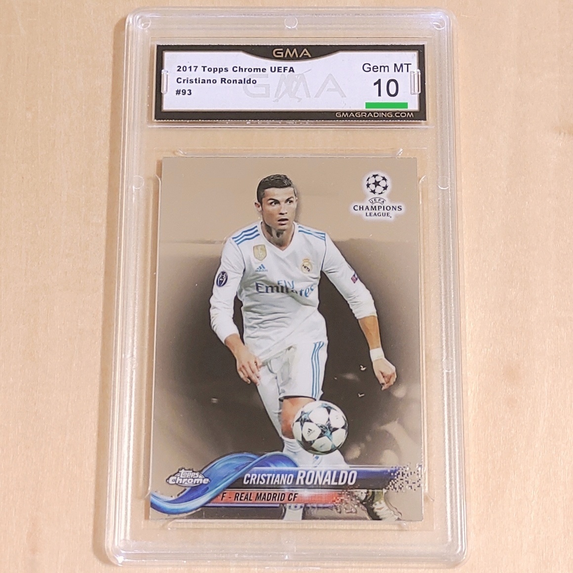 GMA 10 Christiano Ronaldo 2017 Topps Chrome UEFA #93 (с мячом) Криштиану Роналду драгоценный двор