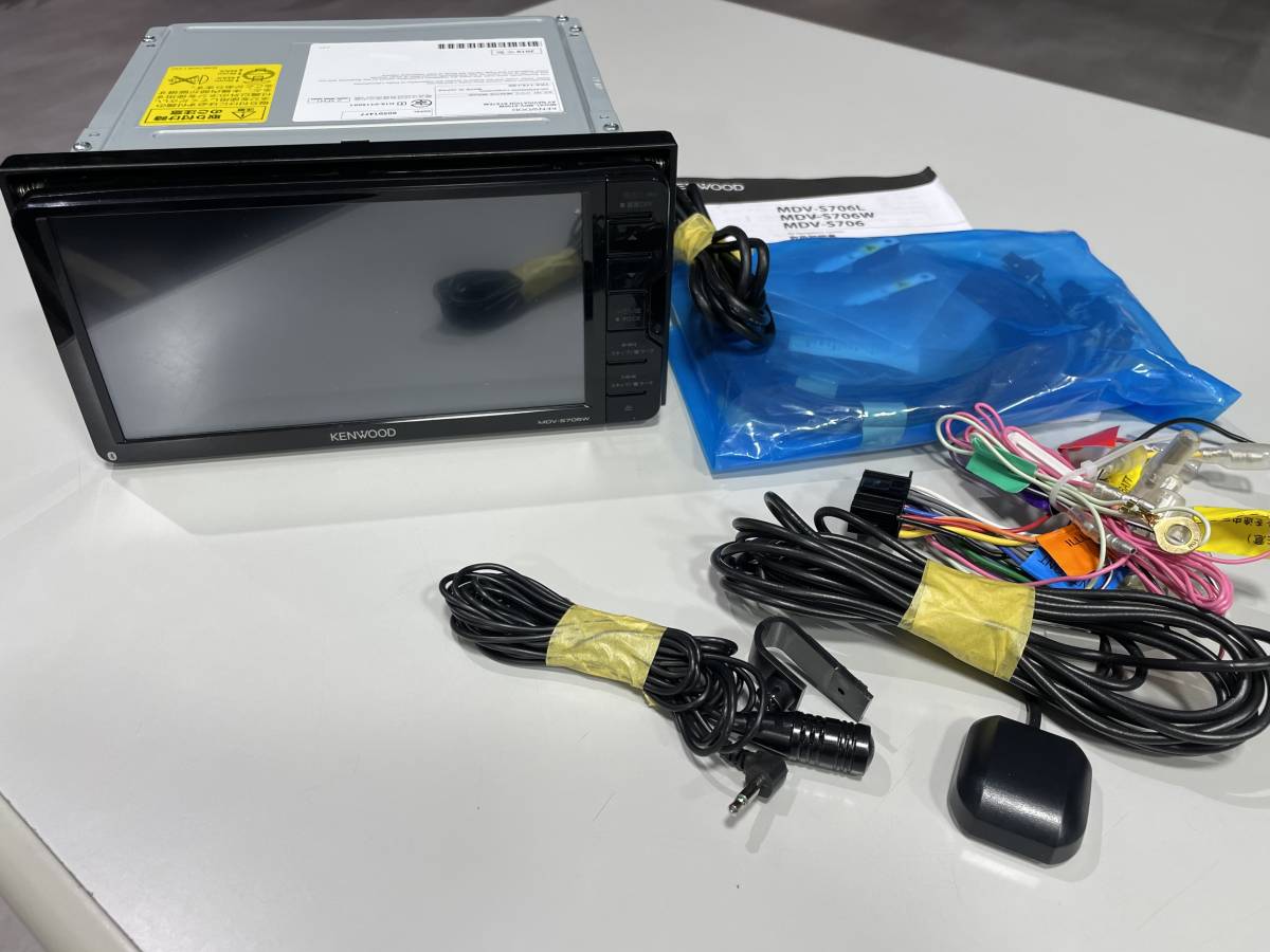 良品 新品テレビアンテナセット付 KENWOOD 彩速ナビ MDV-S706W 2019年