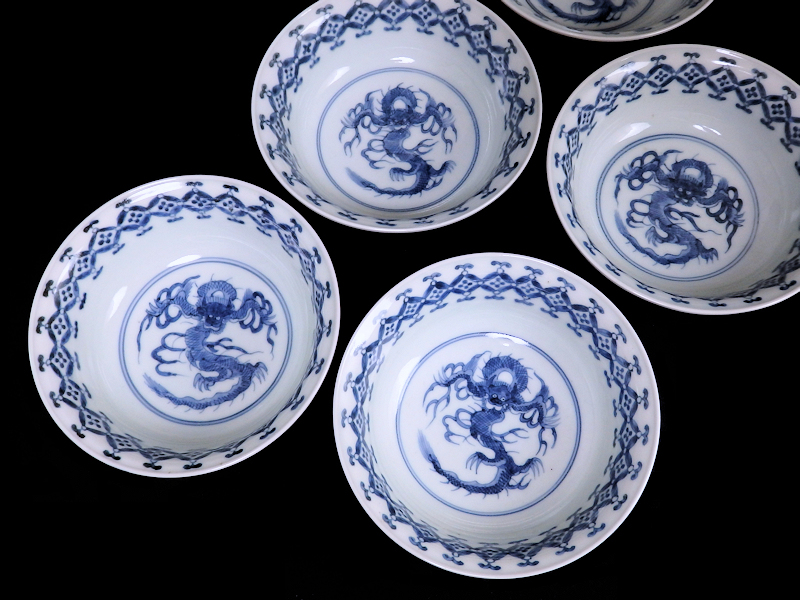*. heart * CKk-A050mS old Imari blue and white ceramics the 7 treasures .... dragon. map . plate 5 customer Edo period 