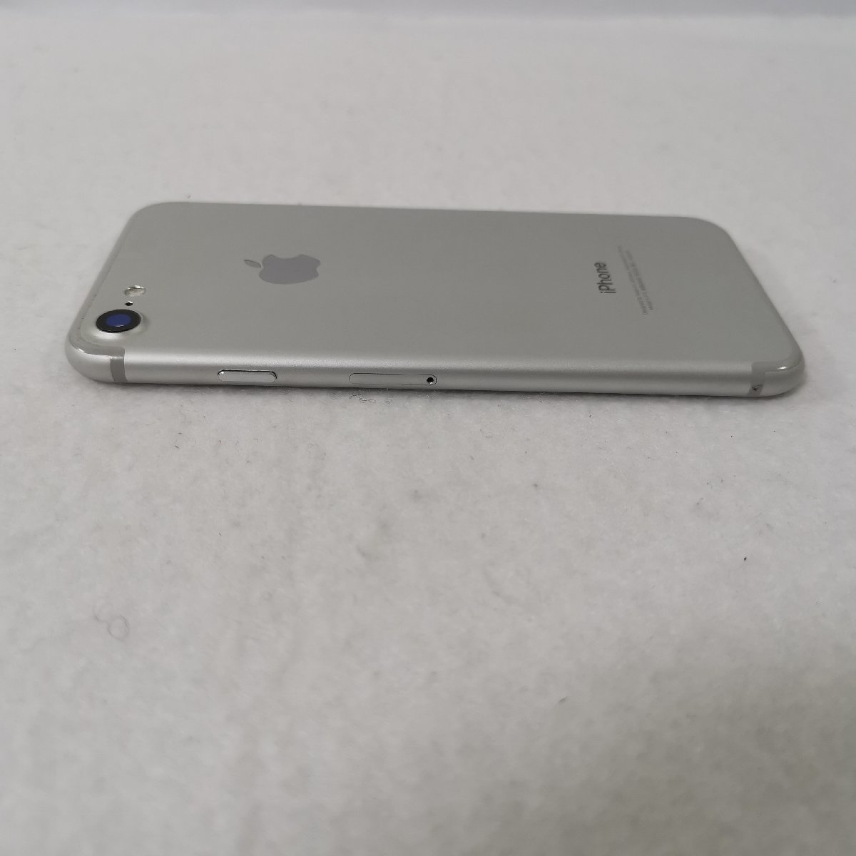 ヤフオク! - Apple iPhone 7 32GB A1779 iOS15.7.8 充放電437