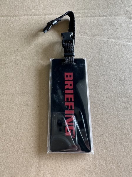 ブリーフィング BRIEFING 黒×赤② ネームプレート 刻印不可 新品未使用/_画像1