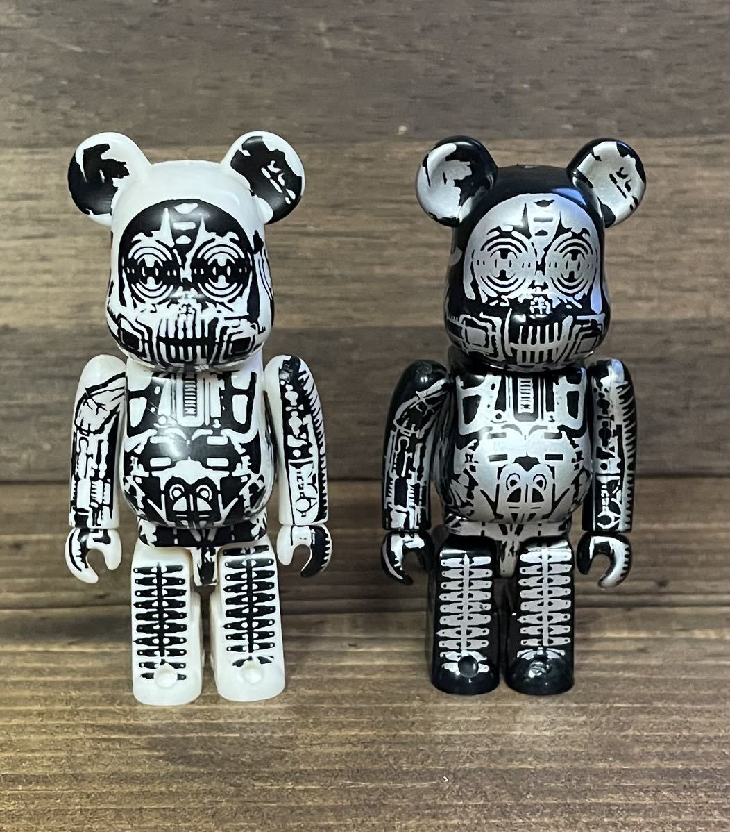 BE@RBRICK H.R ギーガー　SF 表裏　ベアブリック メディコムトイ