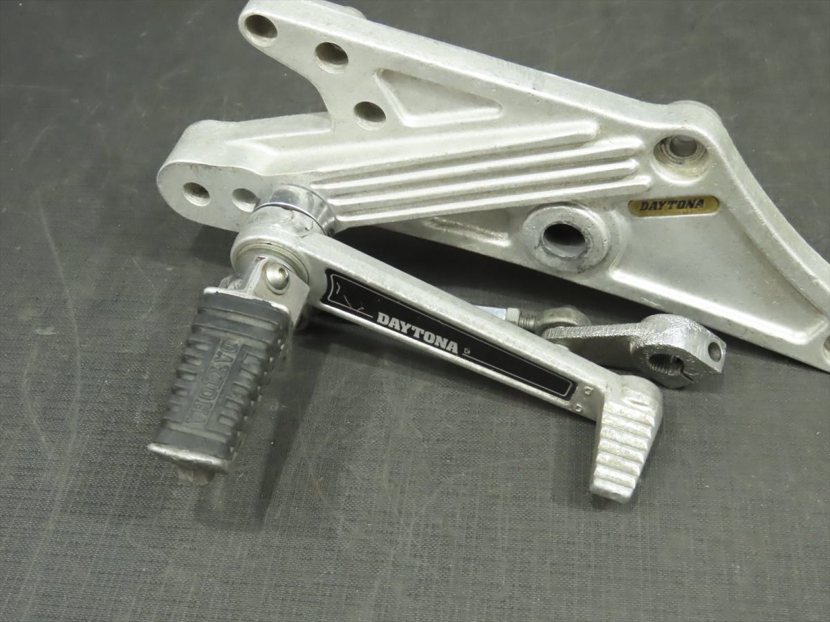DAYTONA/デイトナ バックステップ CBR400F NC17【080】HDP-B-077 DAYTONA/デイトナ バックステップ CBR400F NC17【080】HDP-B-077