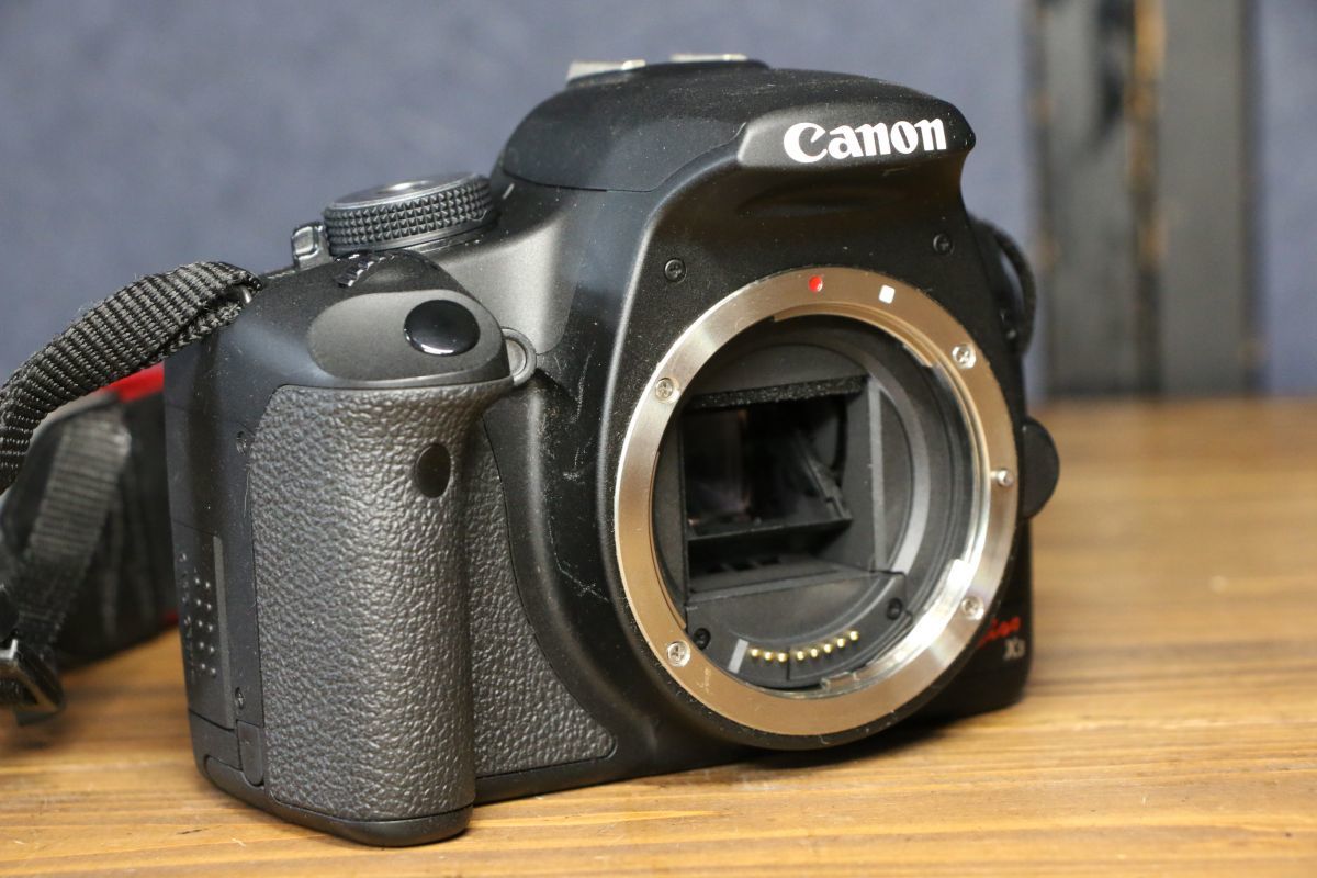 3年保証』 到着後即使える□Canon EOS KIss X3 ダブルレンズ+SPEEDLITE